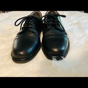 Excellent condition men’s Docker’s - size 8.5